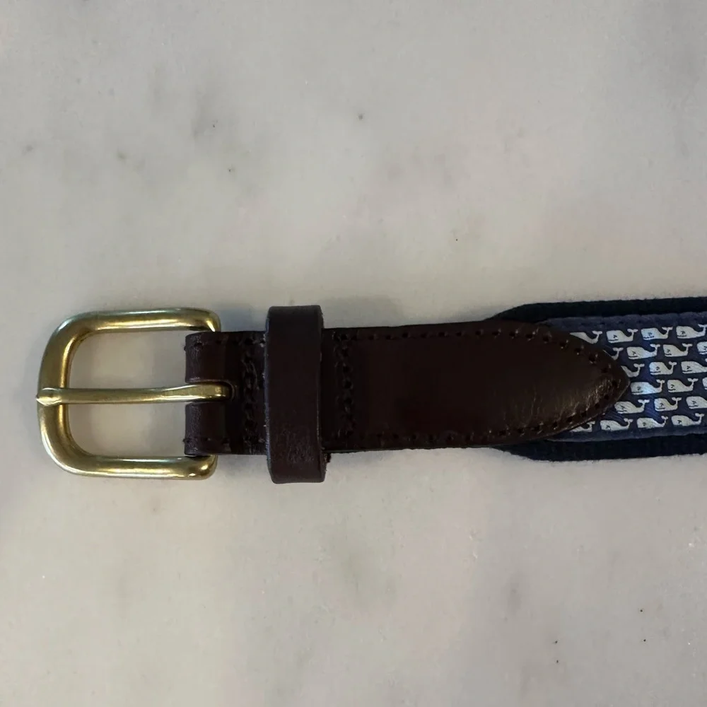Vineyard Vines Boys’ Leather Trim Whale Print Canvas Club Belt Size 28
